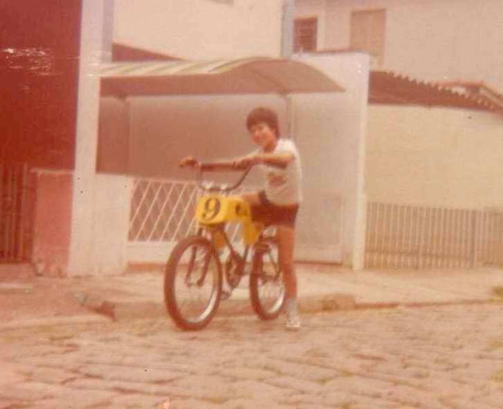 Marcio Machado treinando bicicross (BMX)
